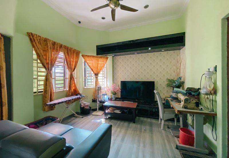 𝟏 𝐔𝐍𝐈𝐓 𝐑𝐔𝐌𝐀𝐇 𝐁𝐀𝐍𝐆𝐋𝐎 𝐒𝐄𝐓𝐈𝐍𝐆𝐊𝐀𝐓 𝐃𝐈 𝐊𝐄𝐑𝐓𝐈𝐇,𝐊𝐄𝐌𝐀𝐌𝐀𝐍, 𝐓𝐄𝐑𝐄𝐍𝐆𝐆𝐀𝐍𝐔