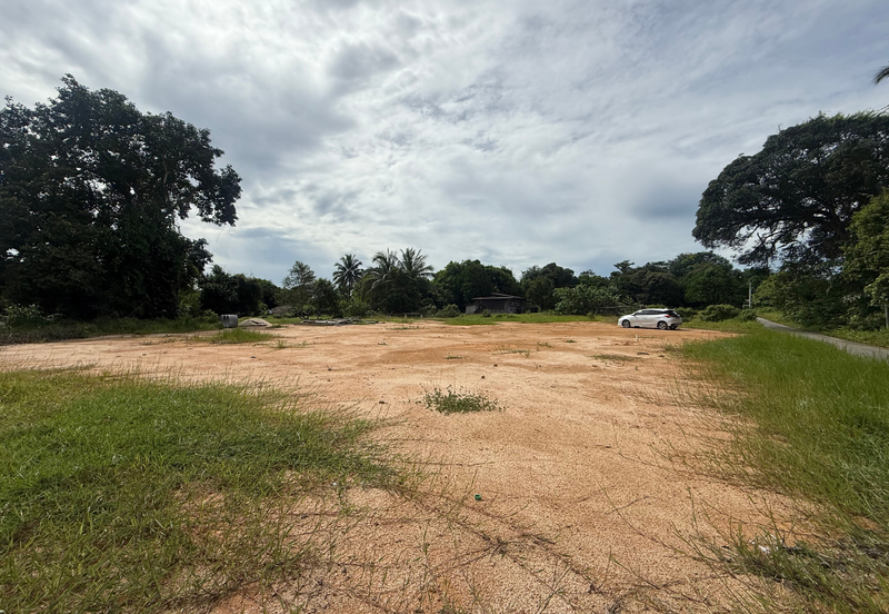 Tanah Lot Banglo Saiz 741m²  di Kg. Banggol Durian, Serada, Kuala Terengganu, Terengganu
