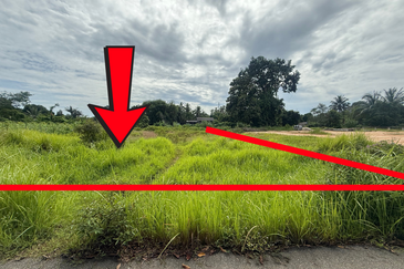 Tanah Lot Banglo Saiz 741m²  di Kg. Banggol Durian, Serada, Kuala Terengganu, Terengganu