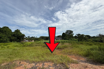 Tanah Lot Banglo Saiz 741m²  di Kg. Banggol Durian, Serada, Kuala Terengganu, Terengganu