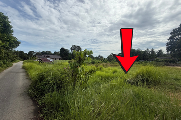 Tanah Lot Banglo Saiz 741m²  di Kg. Banggol Durian, Serada, Kuala Terengganu, Terengganu