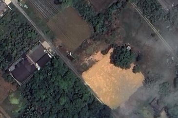 Tanah Lot Banglo Saiz 741m²  di Kg. Banggol Durian, Serada, Kuala Terengganu, Terengganu