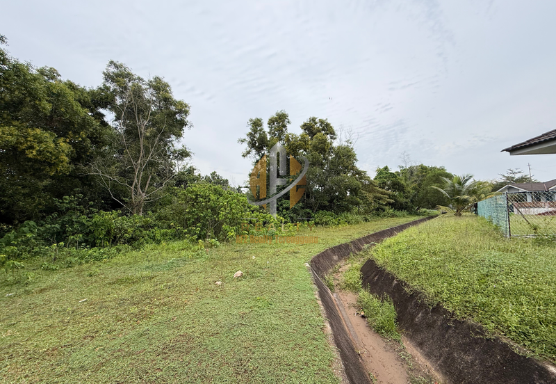 Tanah Lot Banglo Saiz 395m²  di Taman Koperat Perdana Kelulut, Marang, Terengganu