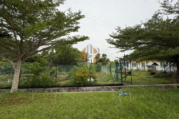 Tanah Lot Banglo Saiz 395m²  di Taman Koperat Perdana Kelulut, Marang, Terengganu