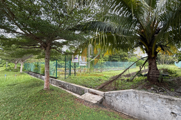 Tanah Lot Banglo Saiz 395m²  di Taman Koperat Perdana Kelulut, Marang, Terengganu