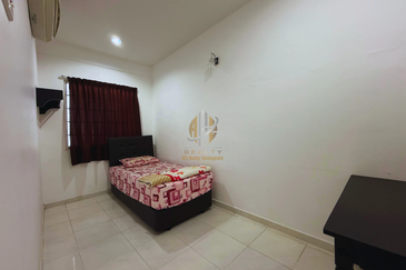 [FULLY RENO] Rumah Teres 2 Tingkat di Taman Padang Midin, Kuala Terengganu, Terengganu