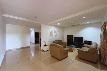 [FULLY RENO] Rumah Teres 2 Tingkat di Taman Padang Midin, Kuala Terengganu, Terengganu