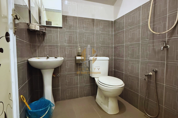 [FULLY RENO] Rumah Teres 2 Tingkat di Taman Padang Midin, Kuala Terengganu, Terengganu