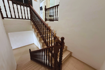 [FULLY RENO] Rumah Teres 2 Tingkat di Taman Padang Midin, Kuala Terengganu, Terengganu