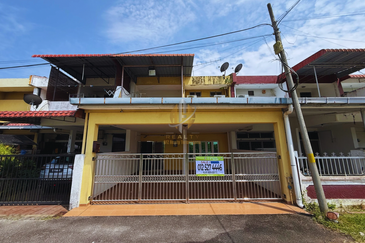 [FULLY RENO] Rumah Teres 2 Tingkat di Taman Padang Midin, Kuala Terengganu, Terengganu