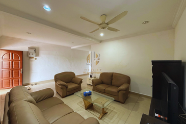 [FULLY RENO] Rumah Teres 2 Tingkat di Taman Padang Midin, Kuala Terengganu, Terengganu