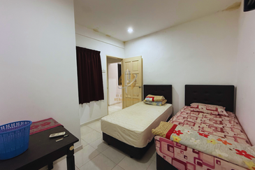 [FULLY RENO] Rumah Teres 2 Tingkat di Taman Padang Midin, Kuala Terengganu, Terengganu