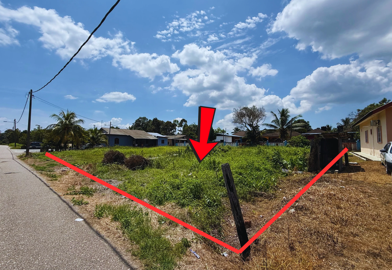 Tanah Lot syarat Bangunan bersaiz 1137m² di Batu 9 Kg. Padang Mengkuang, Bukit Payong Terengganu berdekatan Stesen Petron