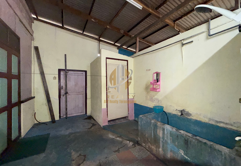 Tanah Lot Banglo bersaiz 870m² + Rumah Kayu 2 Tingkat di Pulau Kambing, Pusat Bandaraya Kuala Terengganu, Terengganu