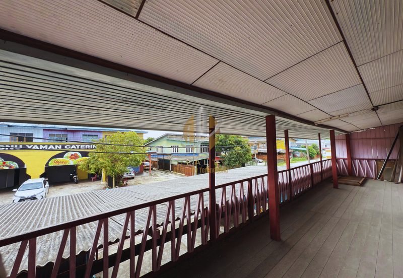 Tanah Lot Banglo bersaiz 870m² + Rumah Kayu 2 Tingkat di Pulau Kambing, Pusat Bandaraya Kuala Terengganu, Terengganu