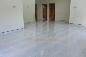 Banglo Setingkat di Kg. Mengabang Telong, Kuala Nerus, Terengganu