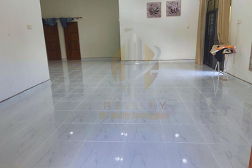 Banglo Setingkat di Kg. Mengabang Telong, Kuala Nerus, Terengganu