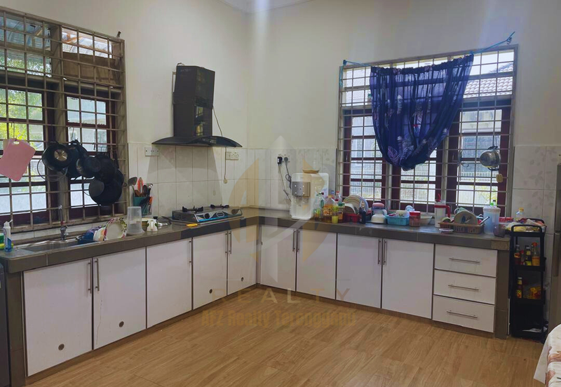 Banglo Setingkat di Kg. Mengabang Telong, Kuala Nerus, Terengganu