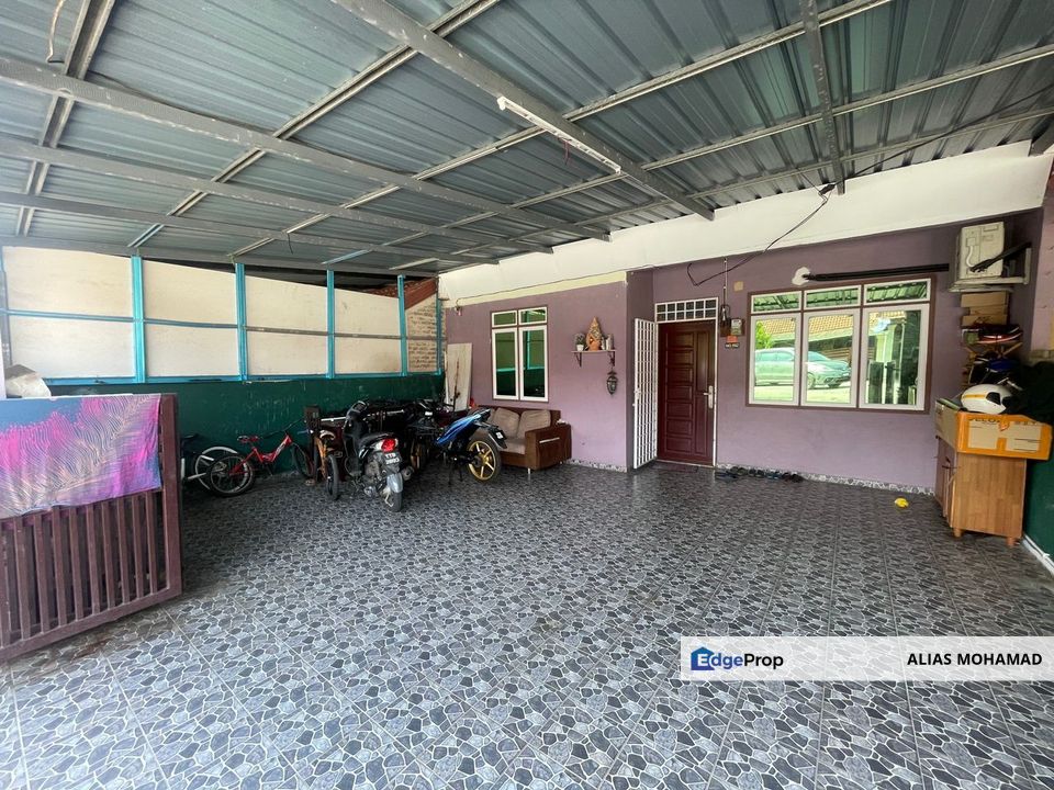 𝐑𝐔𝐌𝐀𝐇 𝐓𝐄𝐑𝐄𝐒 𝟏 𝐓𝐈𝐍𝐆𝐊𝐀𝐓 𝐃𝐈 𝐓𝐀𝐌𝐀𝐍 𝐏𝐄𝐑𝐓𝐀𝐍𝐆 𝐏𝐄𝐑𝐌𝐀𝐈, 𝐀𝐉𝐈𝐋, 𝐓𝐄𝐑𝐄𝐍𝐆𝐆𝐀𝐍𝐔, Terengganu, Ajil