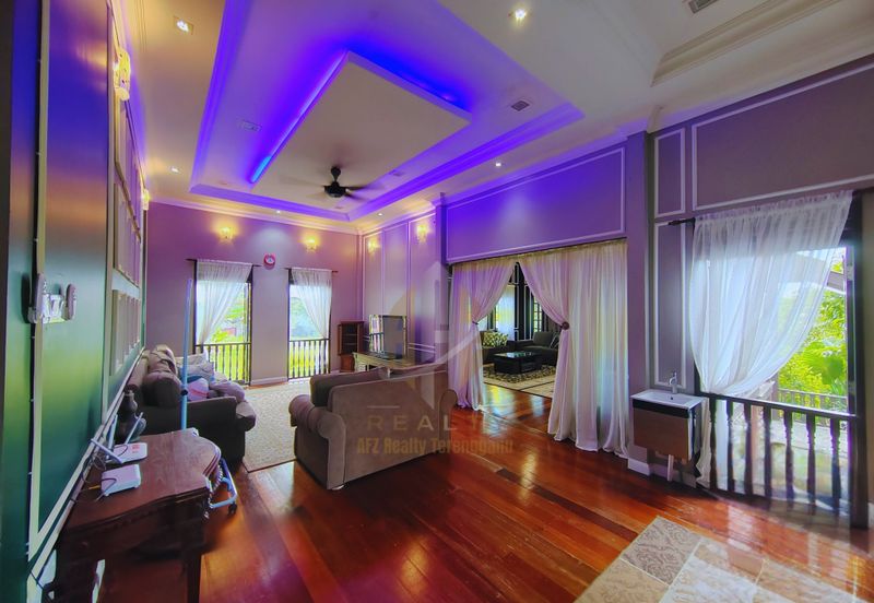 𝐑𝐮𝐦𝐚𝐡 𝐓𝐫𝐚𝐝𝐢𝐬𝐢𝐨𝐧𝐚𝐥 𝐌𝐞𝐥𝐚𝐲𝐮 𝐛𝐞𝐫𝐬𝐞𝐫𝐭𝐚 𝟕 𝐂𝐡𝐚𝐥𝐞𝐭 𝐝𝐢 𝐊𝐠. 𝐏𝐞𝐧𝐠𝐤𝐚𝐥𝐚𝐧 𝐒𝐞𝐭𝐚𝐫, 𝐊. 𝐓𝐞𝐫𝐞𝐧𝐠𝐠𝐚𝐧𝐮