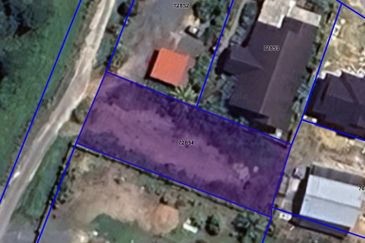 Tanah Lot Banglo bersaiz 616m² di Kg. Nyior, Paka, Terengganu