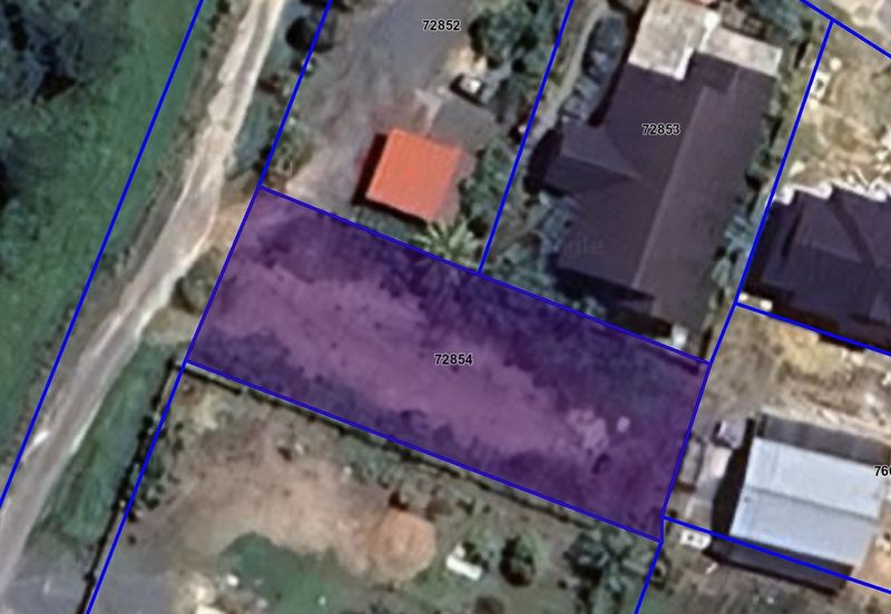 Tanah Lot Banglo bersaiz 616m² di Kg. Nyior, Paka, Terengganu