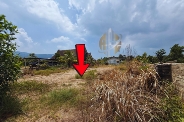 Tanah Lot Banglo bersaiz 616m² di Kg. Nyior, Paka, Terengganu