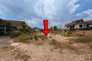 Tanah Lot Banglo bersaiz 616m² di Kg. Nyior, Paka, Terengganu
