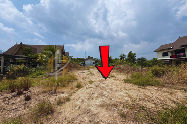 Tanah Lot Banglo bersaiz 616m² di Kg. Nyior, Paka, Terengganu