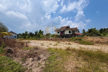 Tanah Lot Banglo bersaiz 616m² di Kg. Nyior, Paka, Terengganu