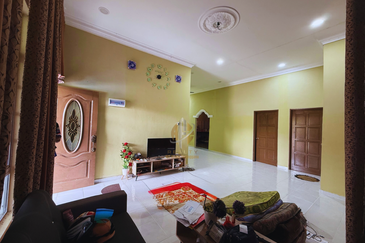 [Below MV]Rumah Semi-D Setingkat di Durian Guling, Marang, Terengganu bersebelahan SMKA Durian Guling