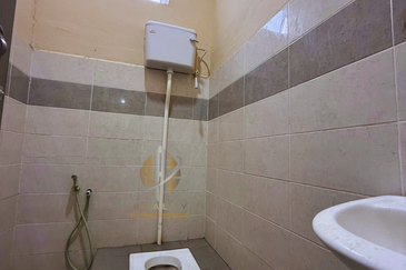 [Below MV]Rumah Semi-D Setingkat di Durian Guling, Marang, Terengganu bersebelahan SMKA Durian Guling