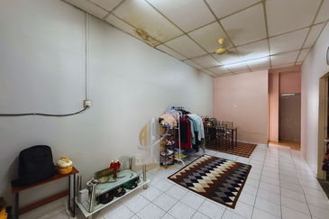 Rumah Teres Setingkat di Taman Katong Jaya, Kg. Banggol Katong, Kuala Terengganu, Terengganu