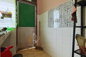 Rumah Teres Setingkat di Taman Katong Jaya, Kg. Banggol Katong, Kuala Terengganu, Terengganu