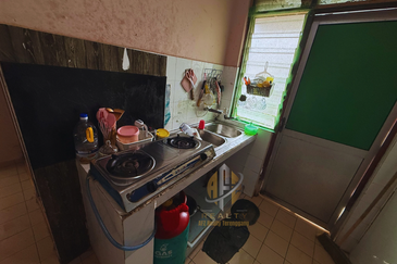 Rumah Teres Setingkat di Taman Katong Jaya, Kg. Banggol Katong, Kuala Terengganu, Terengganu