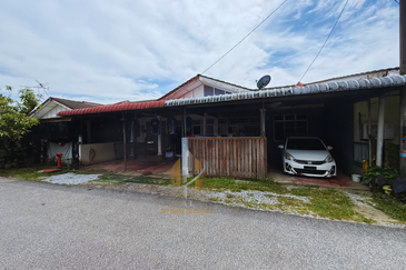 Rumah Teres Setingkat di Taman Katong Jaya, Kg. Banggol Katong, Kuala Terengganu, Terengganu