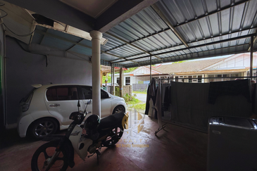 Rumah Teres Setingkat di Taman Katong Jaya, Kg. Banggol Katong, Kuala Terengganu, Terengganu