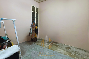 Rumah Teres Setingkat di Taman Katong Jaya, Kg. Banggol Katong, Kuala Terengganu, Terengganu