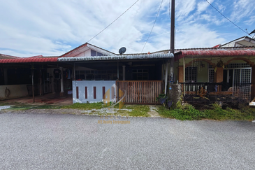 Rumah Teres Setingkat di Taman Katong Jaya, Kg. Banggol Katong, Kuala Terengganu, Terengganu