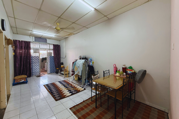 Rumah Teres Setingkat di Taman Katong Jaya, Kg. Banggol Katong, Kuala Terengganu, Terengganu