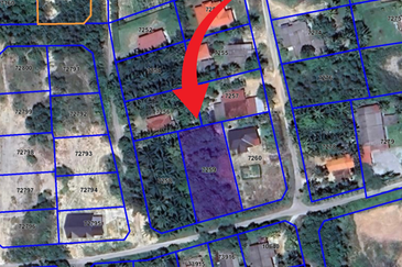 Tanah tepi Jalan syarat Bangunan 1361m²  di Kg. Kelulut, Marang, Terengganu