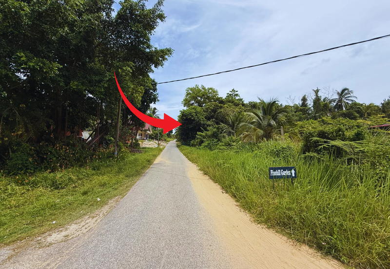 Tanah tepi Jalan syarat Bangunan 1361m²  di Kg. Kelulut, Marang, Terengganu