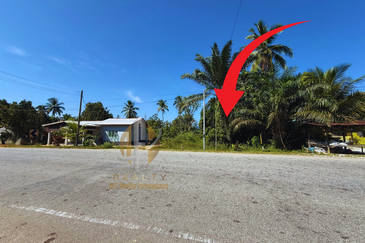 Tanah Tepi Jalan Utama syarat Bangunan 0.53 ekar  di Kg. Tengkawang, Hulu Terengganu