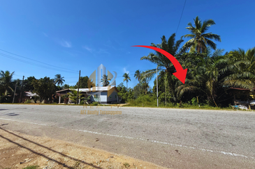 Tanah Tepi Jalan Utama syarat Bangunan 0.53 ekar  di Kg. Tengkawang, Hulu Terengganu