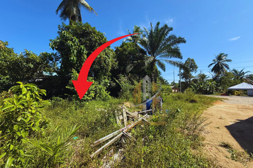 Tanah Tepi Jalan Utama syarat Bangunan 0.53 ekar  di Kg. Tengkawang, Hulu Terengganu