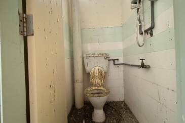 Rumah di Tingkat 4 Flat Seri Kolam, Kuala Terengganu, Terengganu