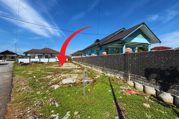 Tanah Lot Banglo bersaiz 506m²  di Taman Durian Burung, Kubang Parit, Terengganu