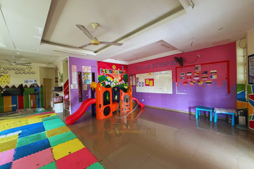 Rumah Semi-D 2 Tingkat di Kg. Wakaf Mempelam, Kuala Terengganu berdekatan Pasaraya NIRWANA