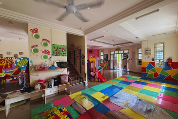 Rumah Semi-D 2 Tingkat di Kg. Wakaf Mempelam, Kuala Terengganu berdekatan Pasaraya NIRWANA