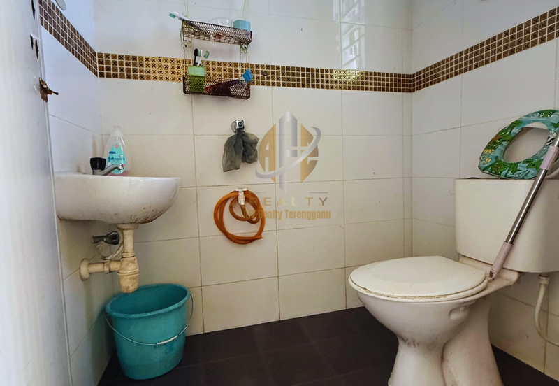 Rumah Semi-D 2 Tingkat di Kg. Wakaf Mempelam, Kuala Terengganu berdekatan Pasaraya NIRWANA